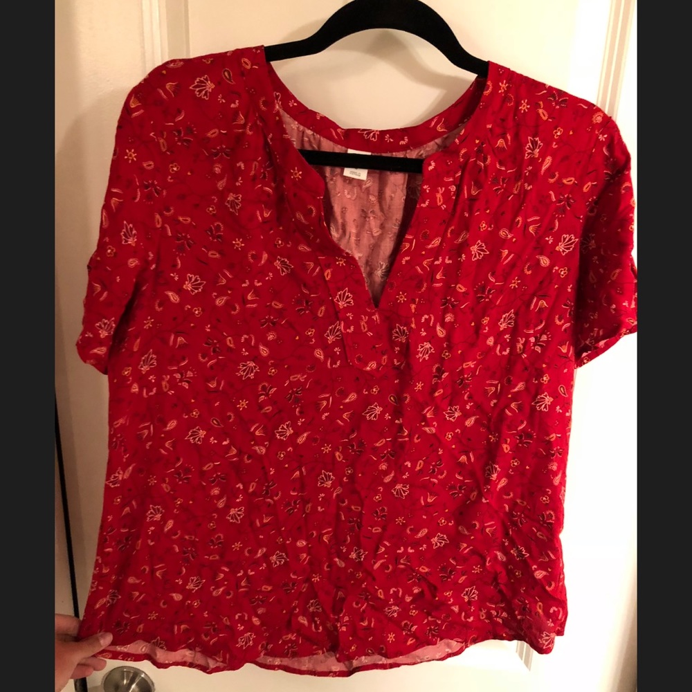 Red design v cut blouse